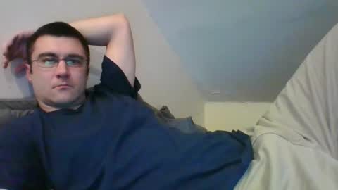 Snapshot of crush380 chatting on 03/04/25, 06:50 Crush380 online show from 03/04/25, 06:50