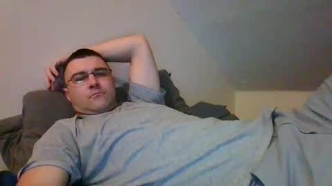 Snapshot of crush380 chatting on 03/09/25, 10:41 Crush380 online show from 03/09/25, 10:41