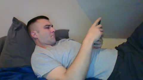 Snapshot of crush380 chatting on 03/11/25, 01:48 Crush380 online show from 03/11/25, 01:48