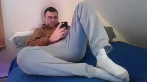 Snapshot of crush380 chatting on 03/05/26, 07:32 Crush380 online show from 03/05/26, 07:32