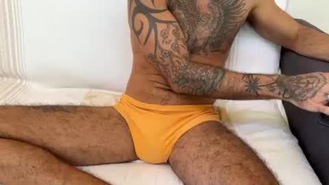 Snapshot of cruz_hunterxxx chatting on 06/14/26, 07:49 cruz_hunterxxx online show from 06/14/26, 07:49