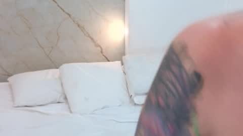 Snapshot of cry_baby800 chatting on 11/12/25, 11:03 Cry online show from 11/12/25, 11:03