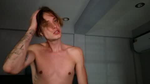 Snapshot of cryptongood chatting on 02/01/25, 02:02 Lin inst lingoodyy online show from 02/01/25, 02:02