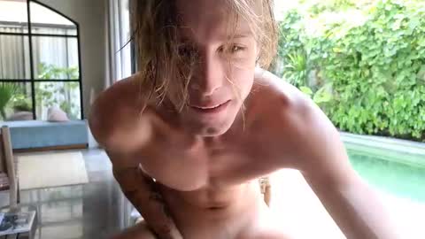 Snapshot of cryptongood chatting on 02/19/25, 05:49 Lin inst lingoodyy online show from 02/19/25, 05:49