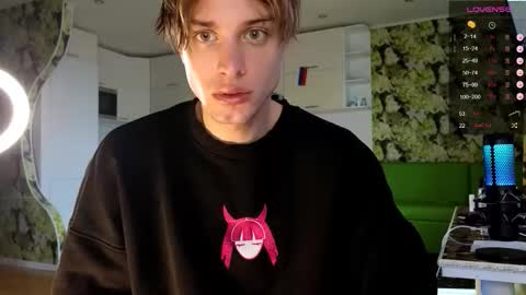 Snapshot of cryptongood chatting on 10/15/25, 10:15 Lin inst lingoodyy online show from 10/15/25, 10:15