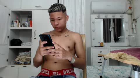 crys_22 online show from 11/09/25, 04:22