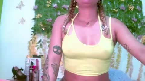 Snapshot of crysrus chatting on 03/22/26, 09:18 crysrus online show from 03/22/26, 09:18