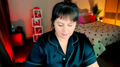 Anna online show from 02/18/26, 07:32