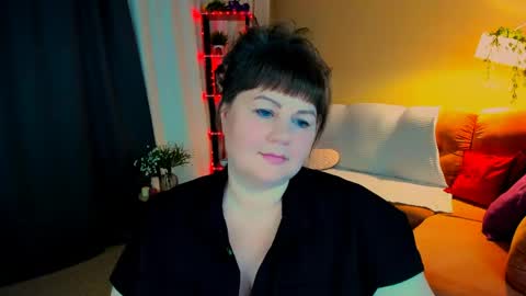 Snapshot of crystaalstaar chatting on 04/20/26, 04:43 Anna online show from 04/20/26, 04:43