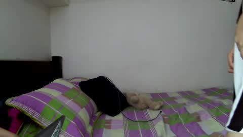 crystal5358 online show from 02/25/25, 05:08