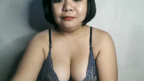 Snapshot of crystal_april chatting on 01/18/25, 10:06 Crys online show from 01/18/25, 10:06