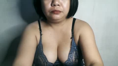 Snapshot of crystal_april chatting on 01/18/25, 01:08 Crys online show from 01/18/25, 01:08