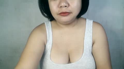 Snapshot of crystal_april chatting on 01/20/25, 01:28 Crys online show from 01/20/25, 01:28