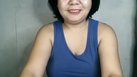 Snapshot of crystal_april chatting on 01/28/25, 12:05 Crys online show from 01/28/25, 12:05