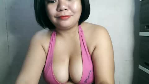 Snapshot of crystal_april chatting on 02/05/25, 02:08 Crys online show from 02/05/25, 02:08
