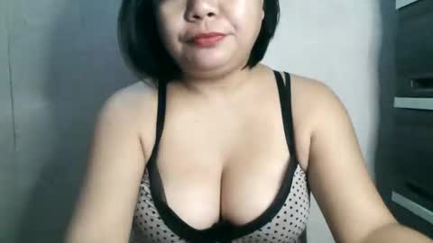 Snapshot of crystal_april chatting on 02/09/25, 05:08 Crys online show from 02/09/25, 05:08