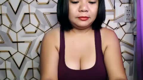 Snapshot of crystal_april chatting on 03/11/25, 11:59 Crys online show from 03/11/25, 11:59