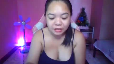 Snapshot of crystal_april chatting on 09/20/25, 02:45 Crys online show from 09/20/25, 02:45