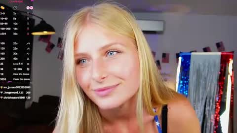 Snapshot of crystal_blond chatting on 07/04/26, 08:59 Crystal online show from 07/04/26, 08:59
