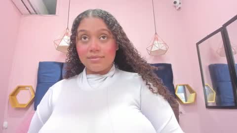 crystal_butterfly1 online show from 11/09/25, 12:58