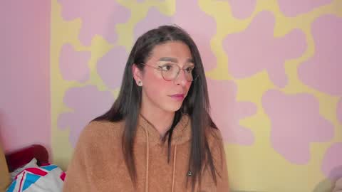 Snapshot of crystal_channel1 chatting on 12/14/24, 01:28 CRYSTAL online show from 12/14/24, 01:28