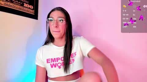 Snapshot of crystal_channel1 chatting on 03/01/25, 12:07 CRYSTAL online show from 03/01/25, 12:07