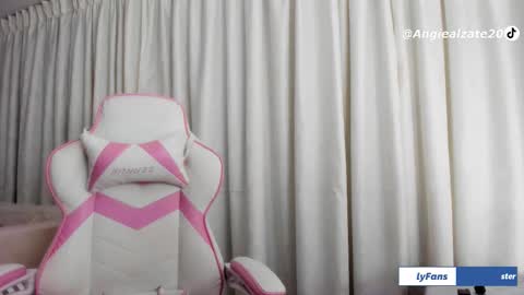 angie  online show from 12/21/25, 03:24