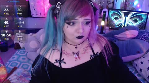 Snapshot of crystal_galaxy chatting on 01/29/25, 10:22 online show from 01/29/25, 10:22