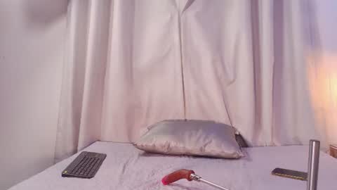 Snapshot of crystal_gilton chatting on 07/01/26, 07:13 crystal_gilton online show from 07/01/26, 07:13