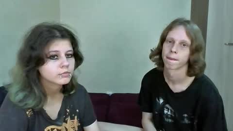 Crystal and Marcl online show from 09/19/25, 07:47