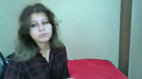 Crystal and Marcl online show from 09/22/25, 12:18