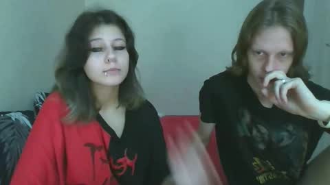 Crystal and Marcl online show from 10/09/25, 02:48