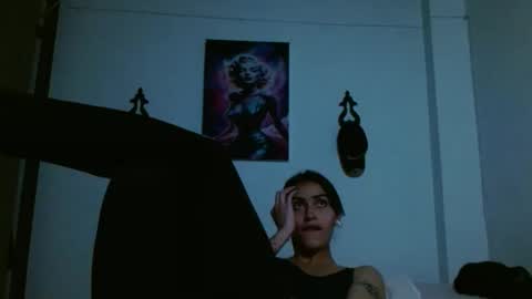 Snapshot of crystal_starx chatting on 04/23/26, 06:58 Crystal Blaze online show from 04/23/26, 06:58