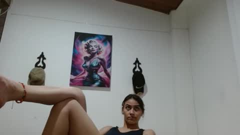 Snapshot of crystal_starx chatting on 04/24/26, 02:36 Crystal Blaze online show from 04/24/26, 02:36