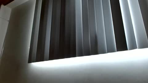 Snapshot of crystal_starx chatting on 05/24/26, 03:50 Crystal Blaze online show from 05/24/26, 03:50