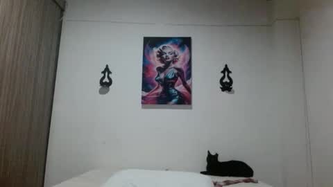 Snapshot of crystal_starx chatting on 06/02/26, 01:51 Crystal Blaze online show from 06/02/26, 01:51