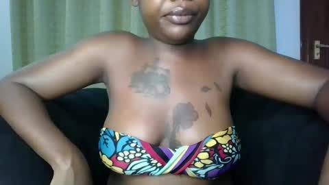 crystal_viv_1 online show from 03/11/25, 03:48