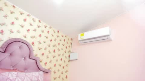 Snapshot of crystal_watson0 chatting on 08/04/26, 02:08 Milf Latina online show from 08/04/26, 02:08