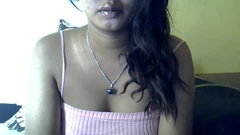 crystalbellax online show from 07/06/26, 06:43
