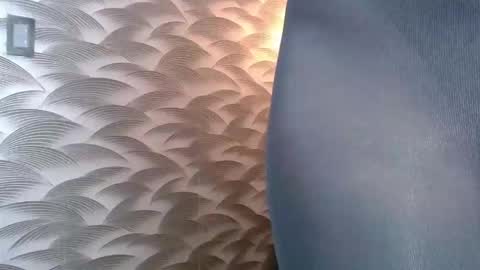 Crystal online show from 10/22/25, 07:13