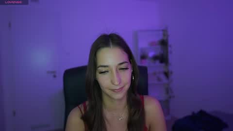 Snapshot of crystalbrunette18 chatting on 04/28/26, 06:13 Crystalbrunette18 online show from 04/28/26, 06:13