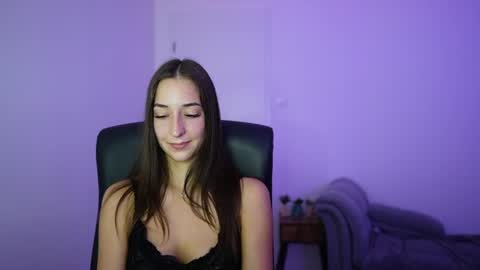 Crystalbrunette18 online show from 06/24/26, 06:18