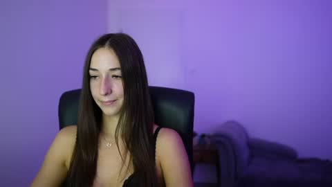 Crystalbrunette18 online show from 07/16/26, 01:17