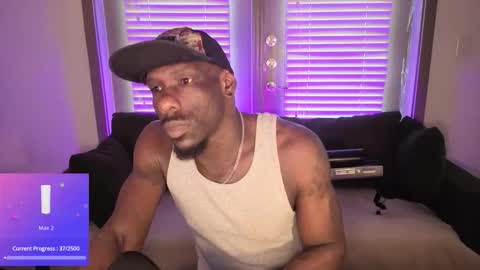 Snapshot of crystalclearstud chatting on 02/14/26, 04:48 crystalclearstud online show from 02/14/26, 04:48