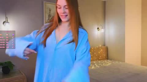 Snapshot of crystaldiva01 chatting on 04/06/26, 11:22 Diva online show from 04/06/26, 11:22