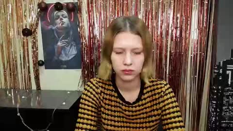 Stella online show from 01/07/25, 12:20