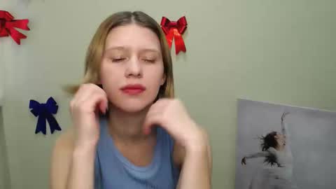 Stella online show from 01/11/25, 12:18