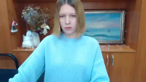 Stella online show from 01/17/25, 03:22