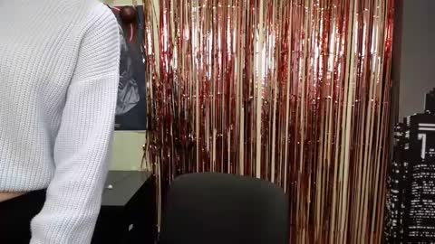 Stella online show from 02/05/25, 12:17