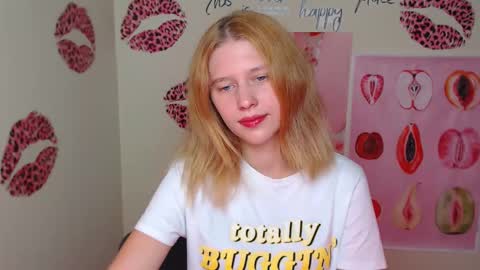 Stella online show from 09/20/25, 06:53